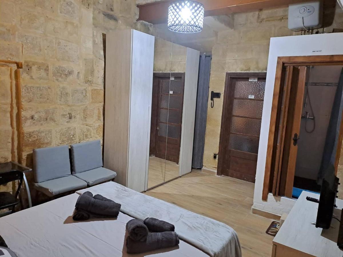 Lovely 1 Bedroom Apartment In The Heart Of La Valeta Exterior foto